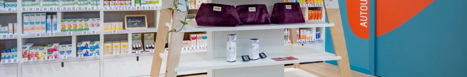 Pharmacie les Hauts de Saint Aubin - mobilier sur-mesure 