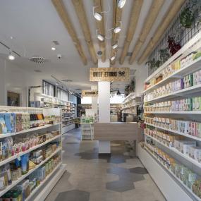 FARMACIA Y ÓPTICA GOLZARRI