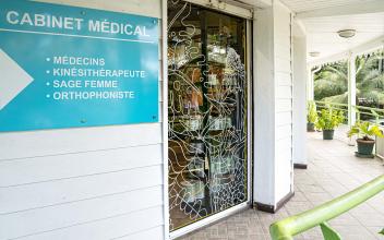 PHARMACIE COMBÉ
