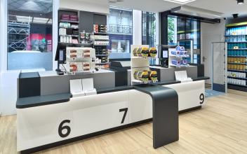 PHARMACIE CARRÉ OPÉRA DE LA CHAUSSÉE D'ANTIN - comptoirs