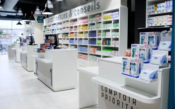 PHARMACIE DU GÉANT - comptoirs