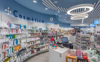 PHARMACIE PILAR FONT - “SITGES CENTRE”