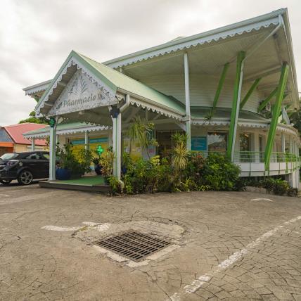 PHARMACIE COMBÉ