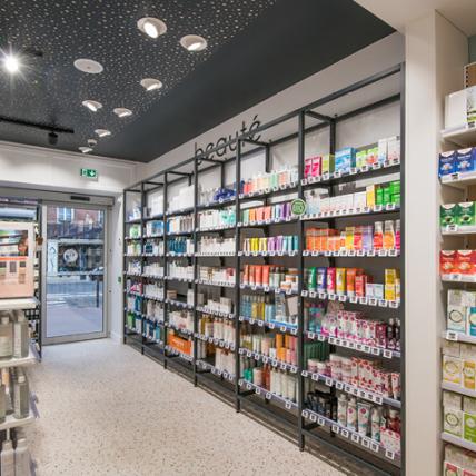 PHARMACIE CARRIÈRE