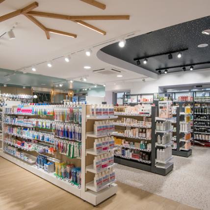 PHARMACIE CARRIÈRE