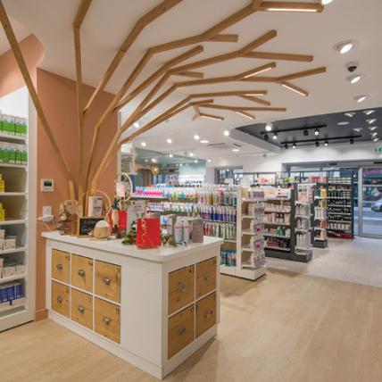 PHARMACIE CARRIÈRE