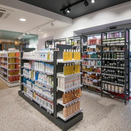 PHARMACIE CARRIÈRE