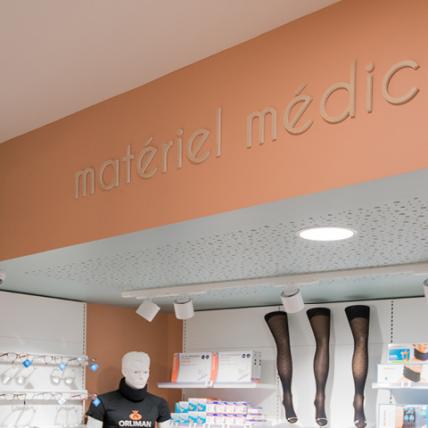 PHARMACIE CARRIÈRE