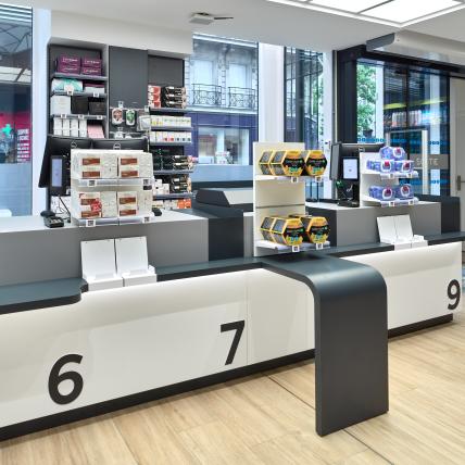 PHARMACIE CARRÉ OPÉRA DE LA CHAUSSÉE D'ANTIN - comptoirs