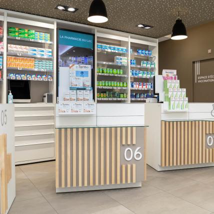 PHARMACIE DU LAC - comptoirs