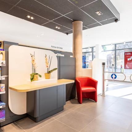 Espace attente PHARMACIE POPULAIRE - NAVIGATION