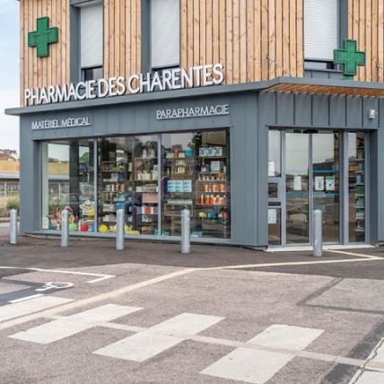 PHARMACIE DES CHARENTES - façade