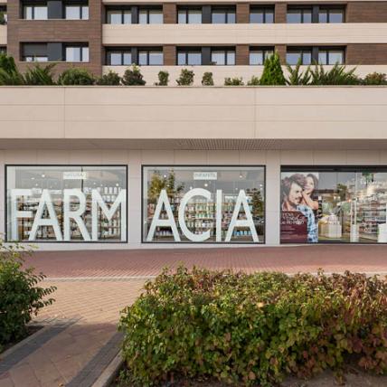 PHARMACIE VALDECARRIZO - façade