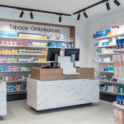 PHARMACIE DES CHARENTES - comptoirs